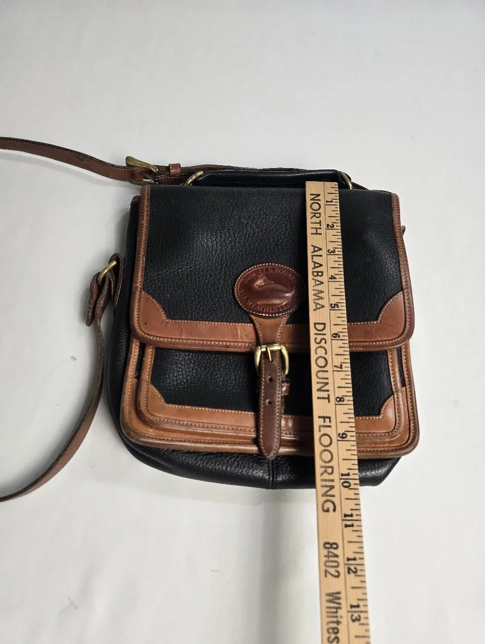 Vintage 1990s Dooney & Bourke Surrey carrier crossbody bag Black Pebbled Leather